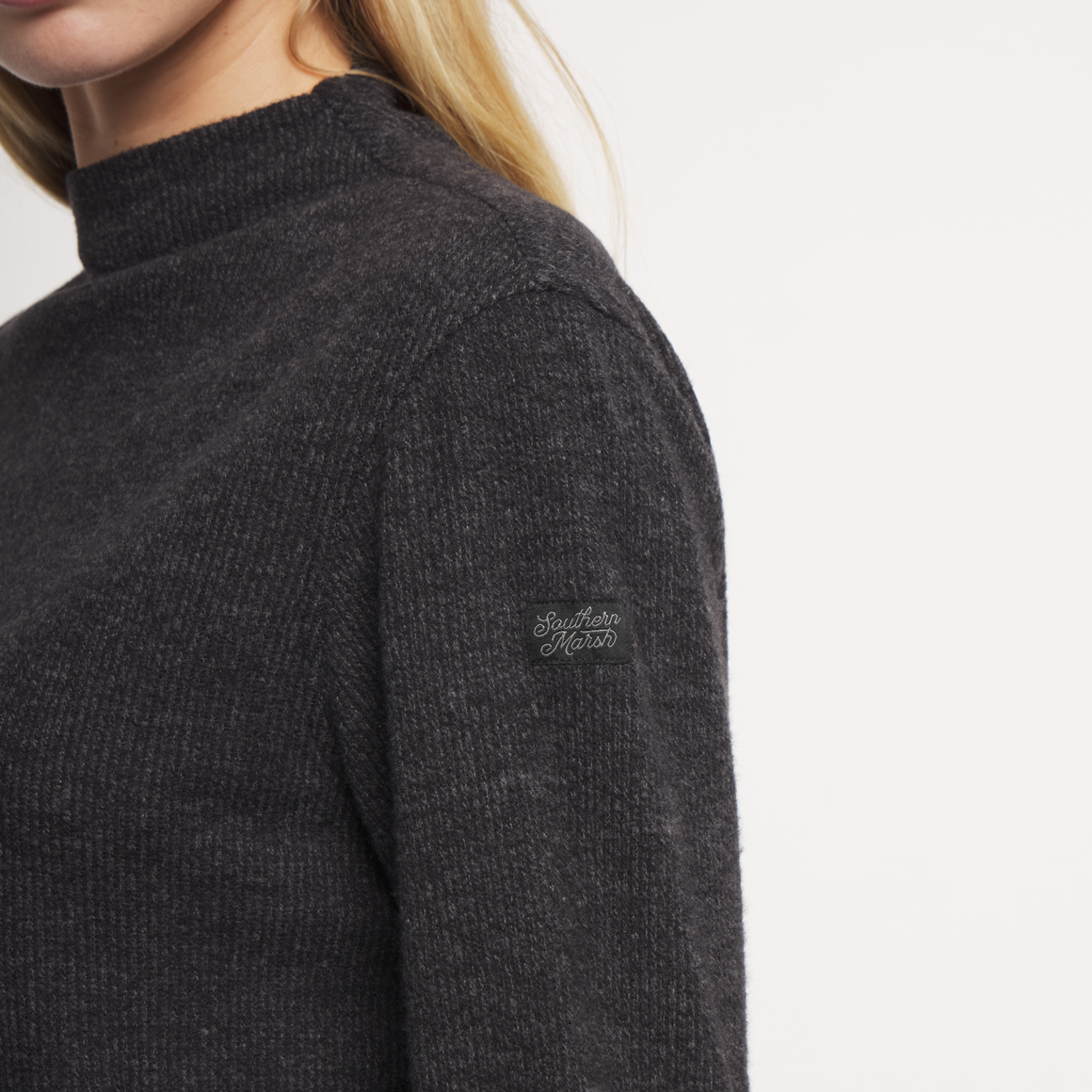Charcoal Gray | DETAIL