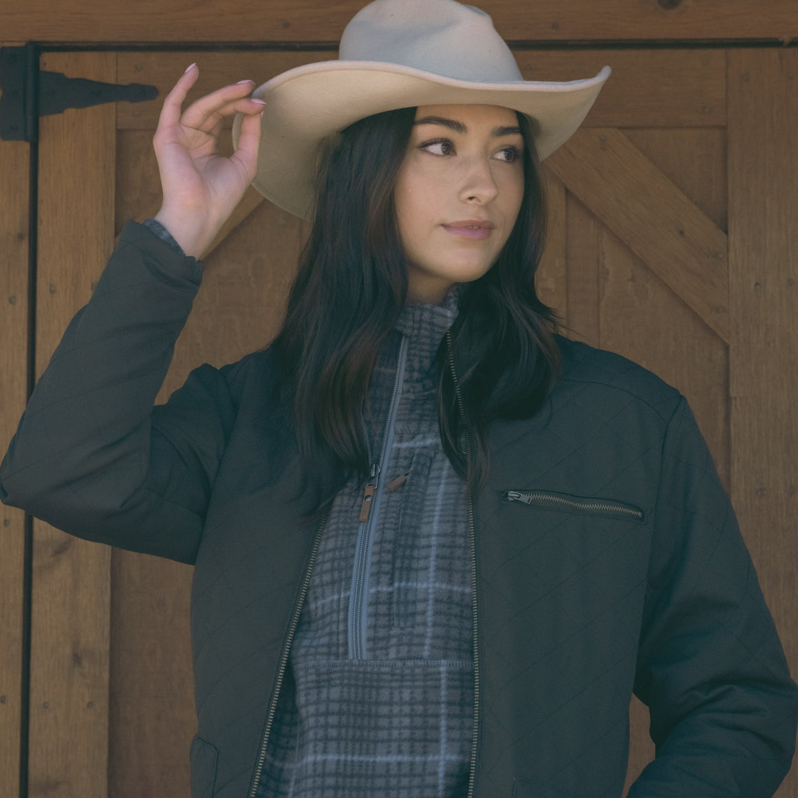 Navy Fleece | Lifestyle Close Up