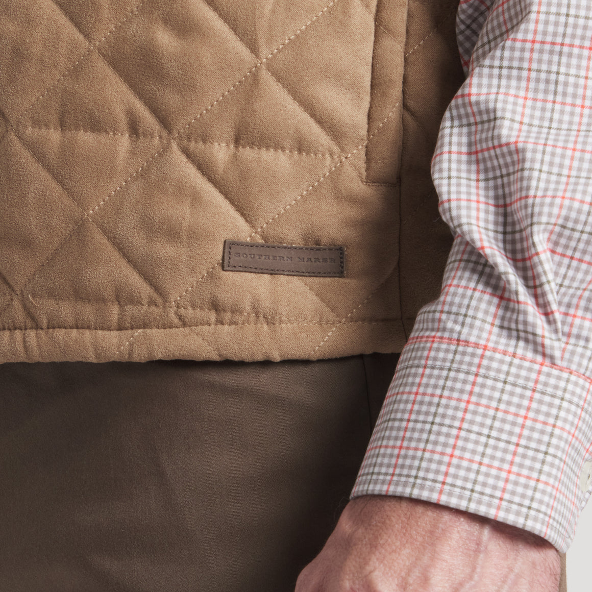 Burnt               Taupe | Logo Detail