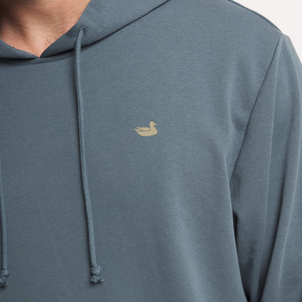 Arlington Blue | ON MODEL | LOGO 2